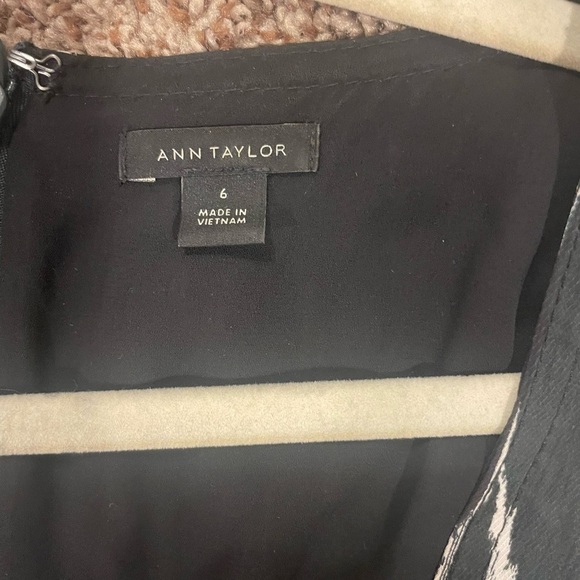 Ann Taylor Black and White Zigzag Pattern Dress - Picture 3 of 5